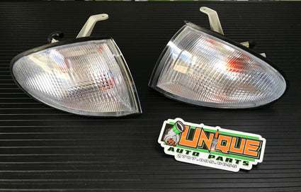 Set Esquineros Clear Accent 2DR 1995-1999 - Unique Auto Parts & Accessories